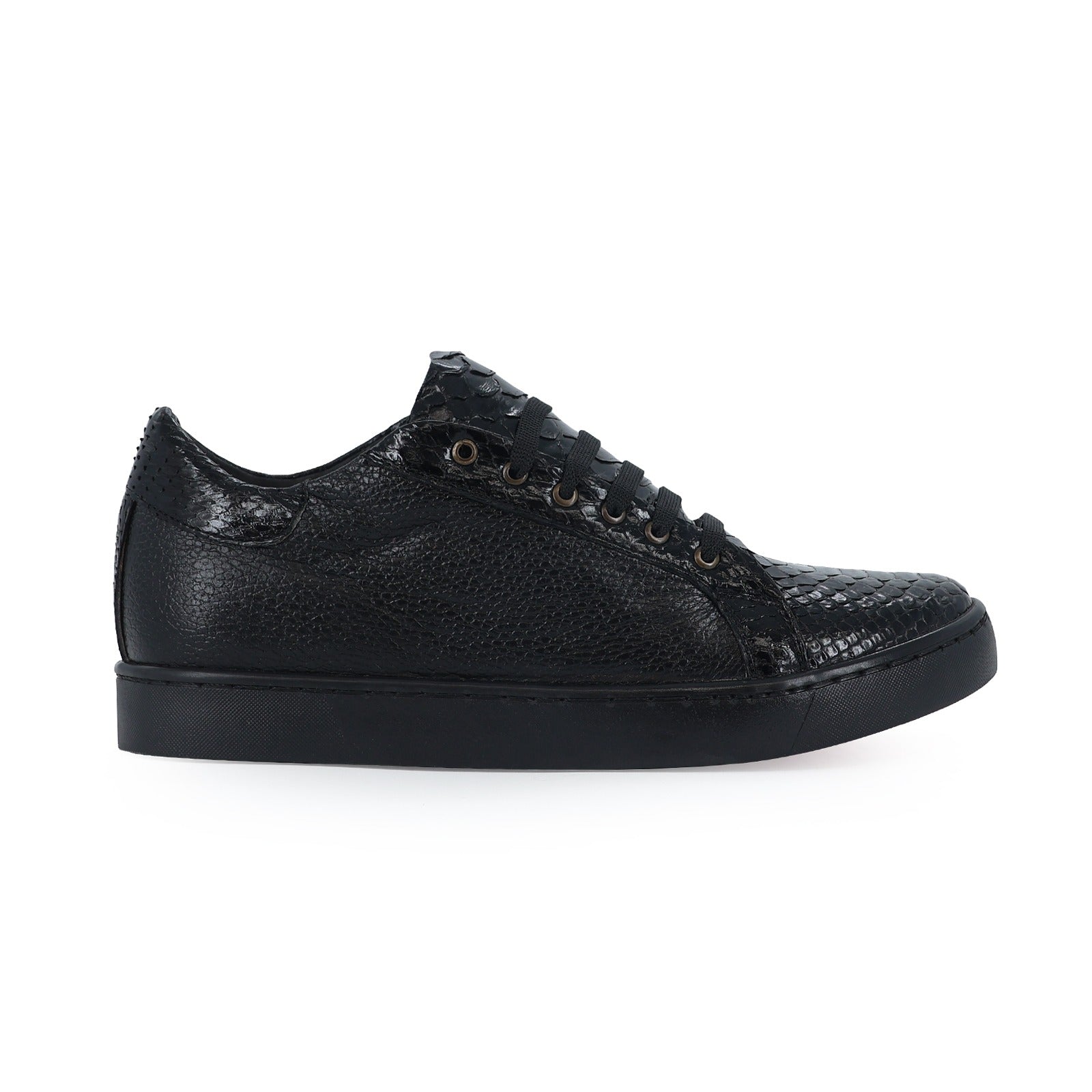 Max Python Black